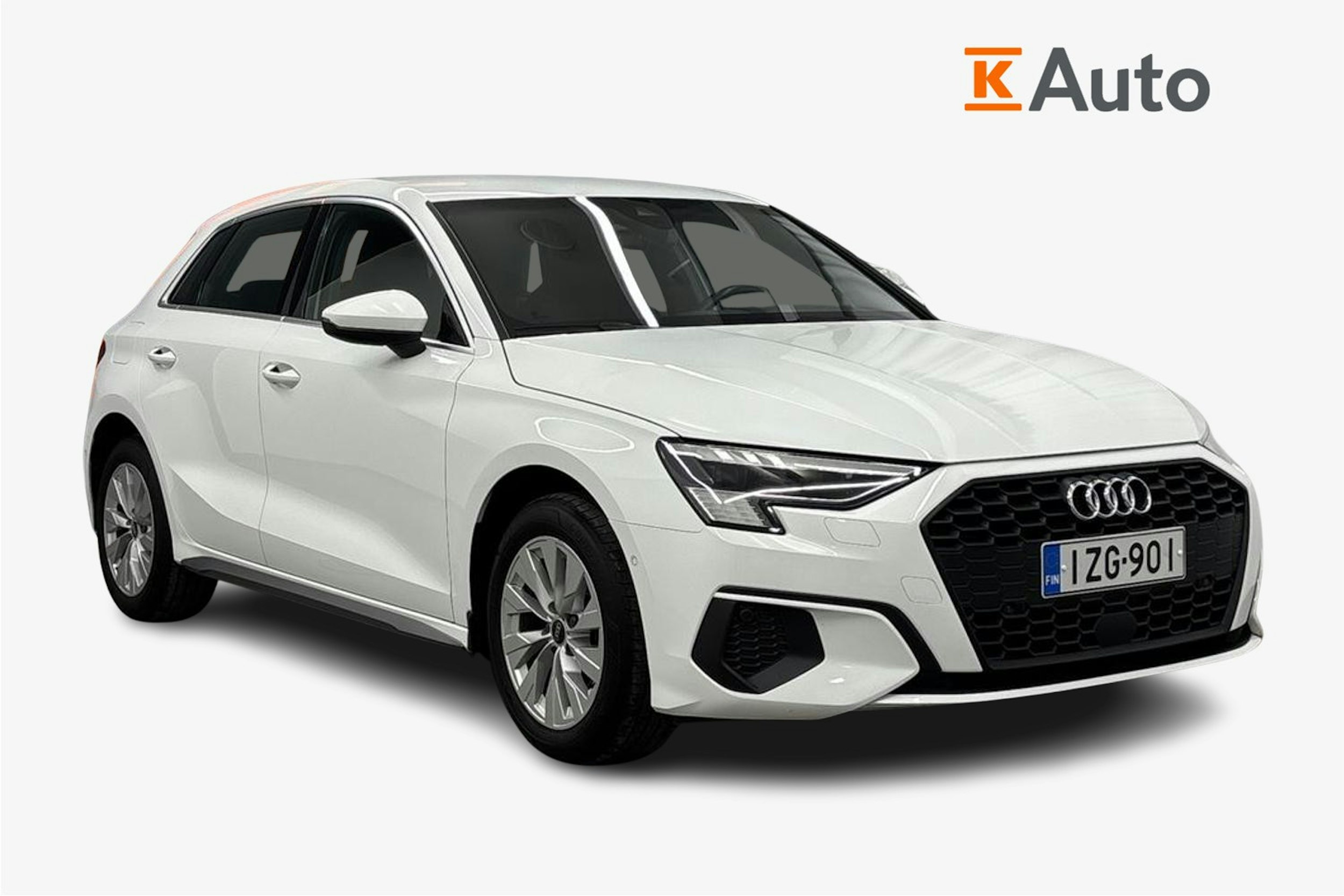 valkoinen Audi A3 2021 kuva 1.