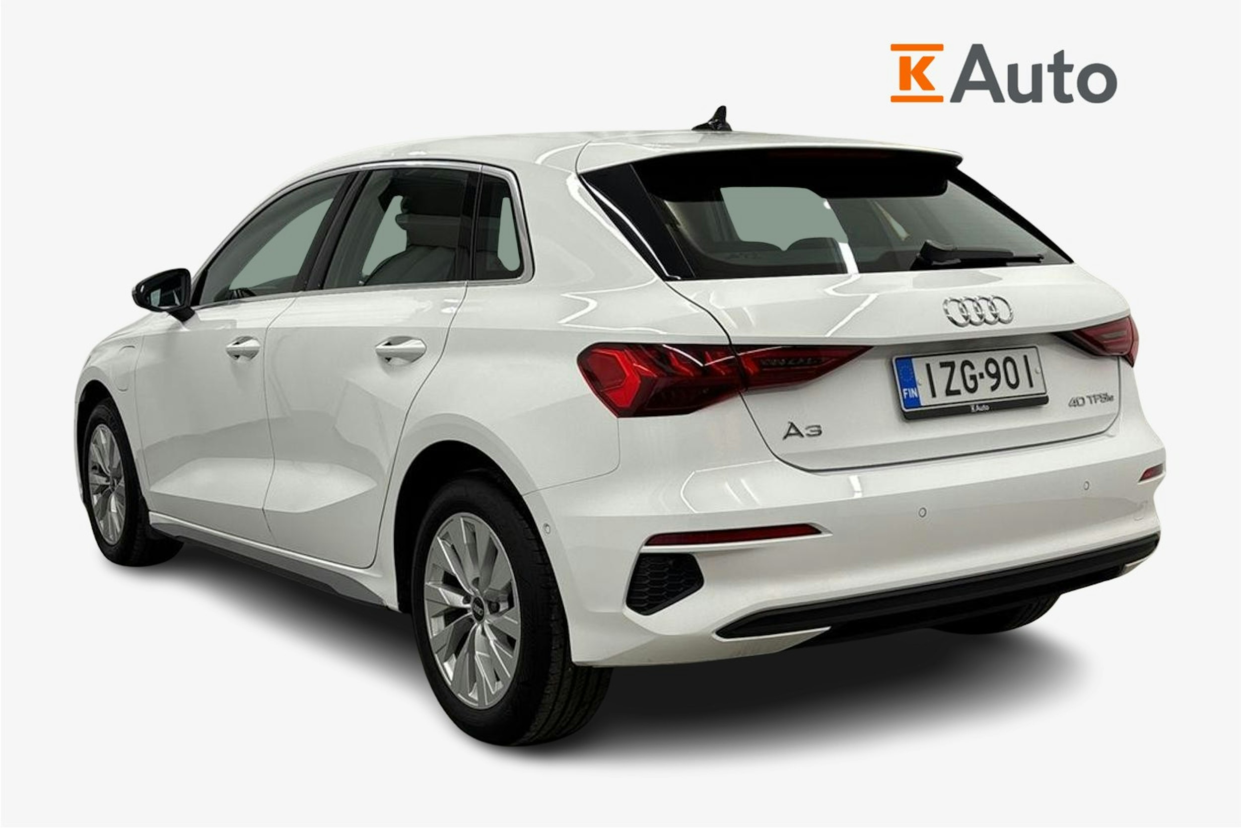 valkoinen Audi A3 2021 kuva 2.