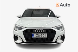 valkoinen Audi A3 2021 kuva 4.