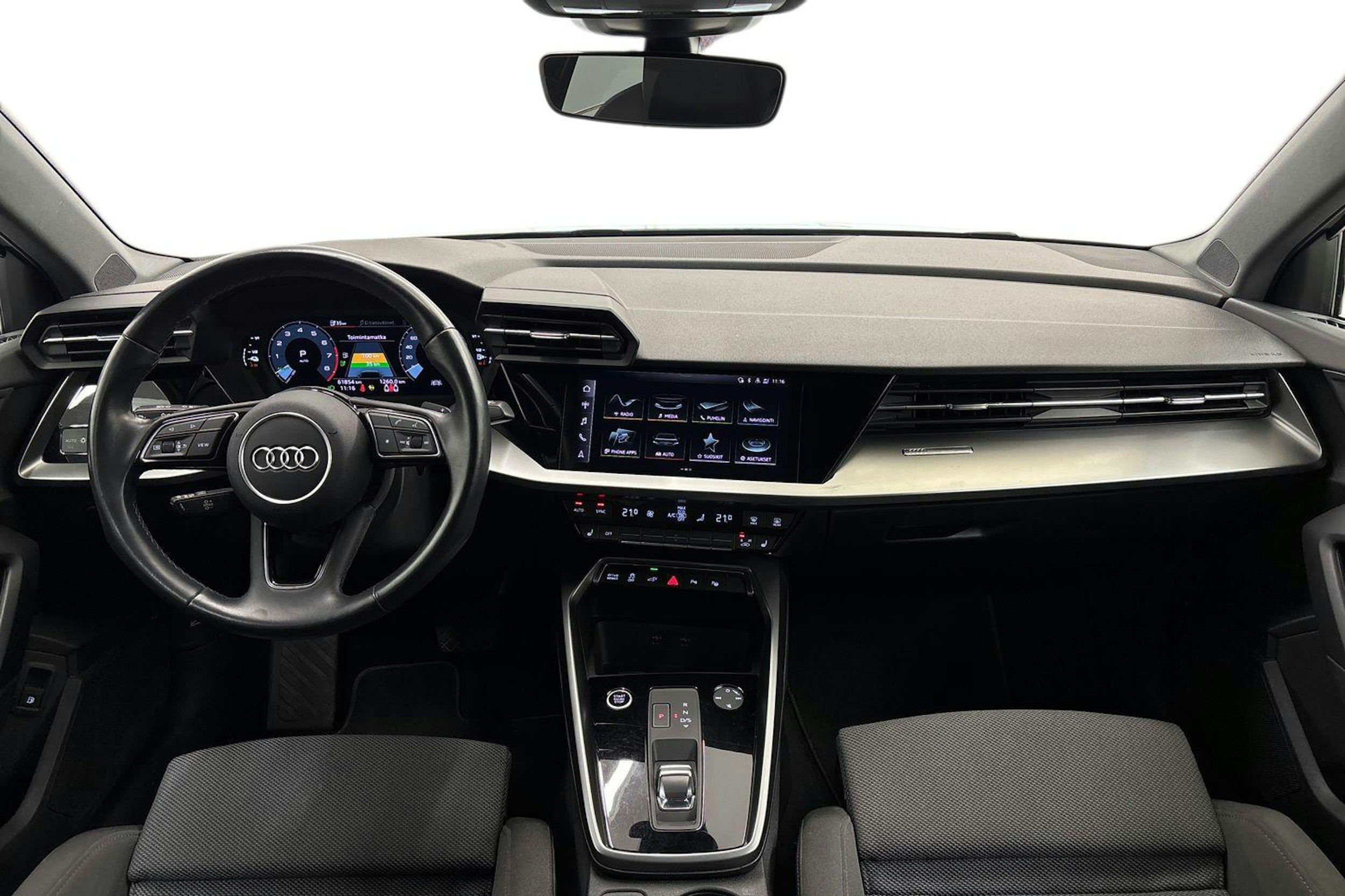 valkoinen Audi A3 2021 kuva 7.