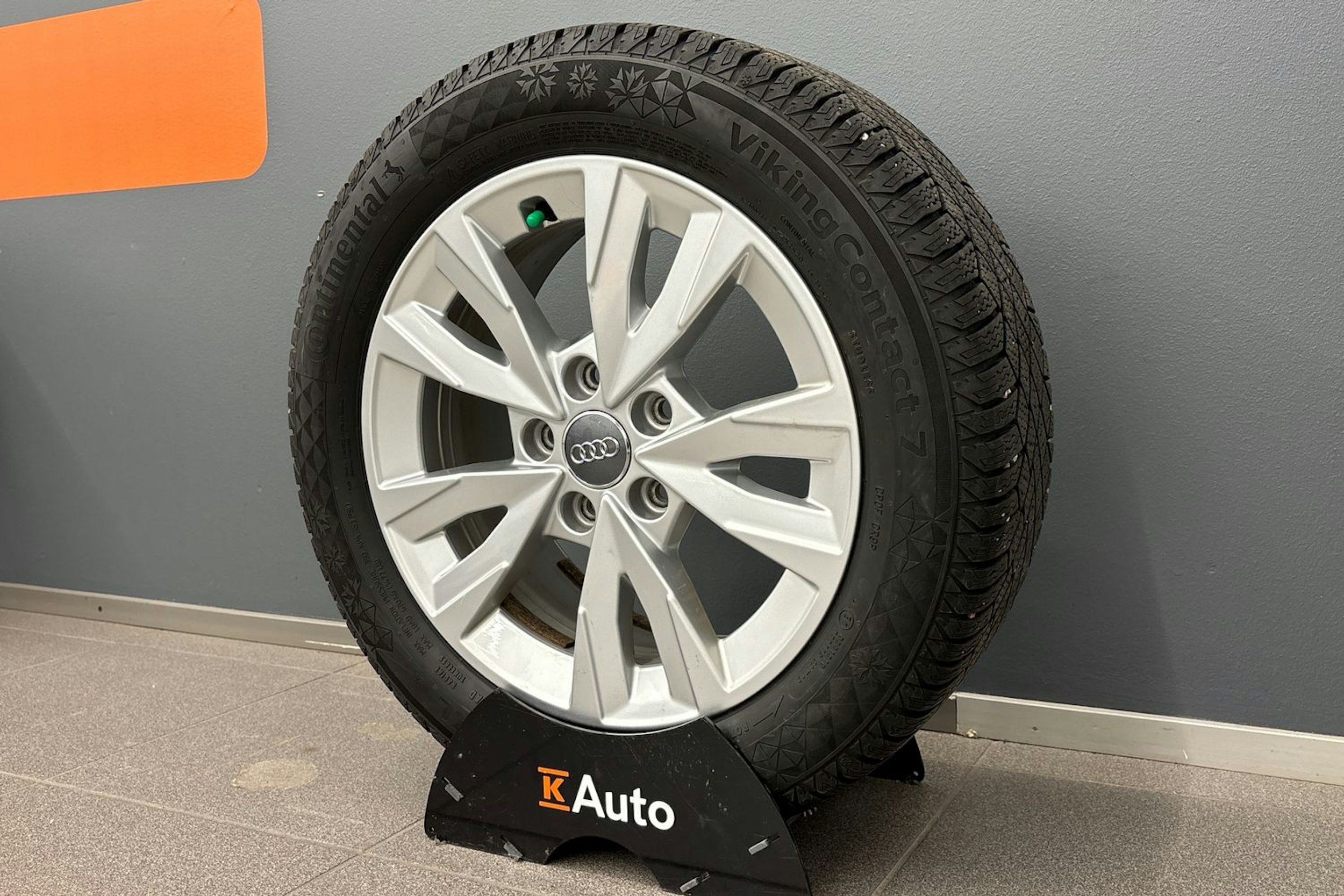 valkoinen Audi A3 2021 kuva 10.