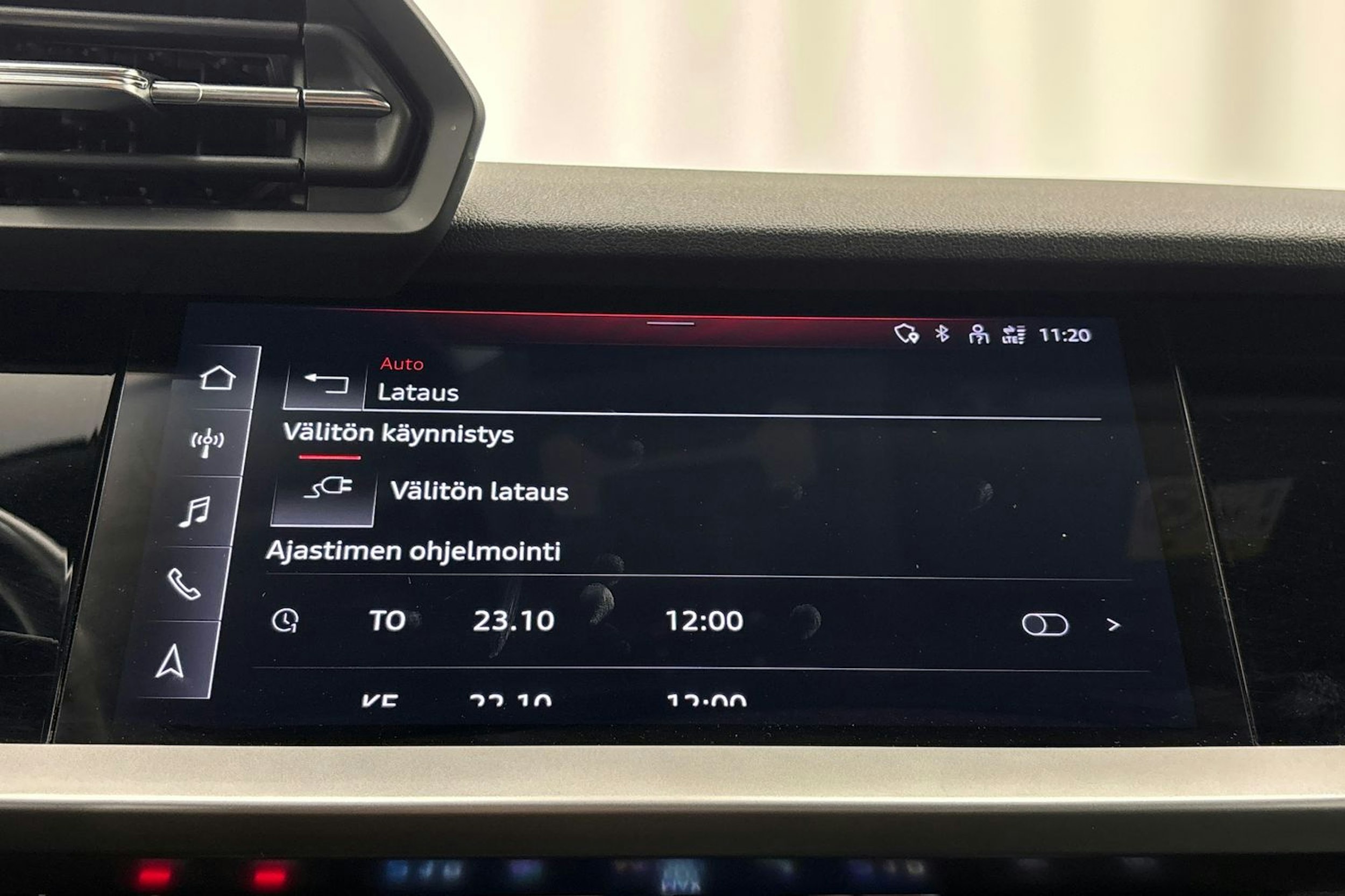 valkoinen Audi A3 2021 kuva 21.