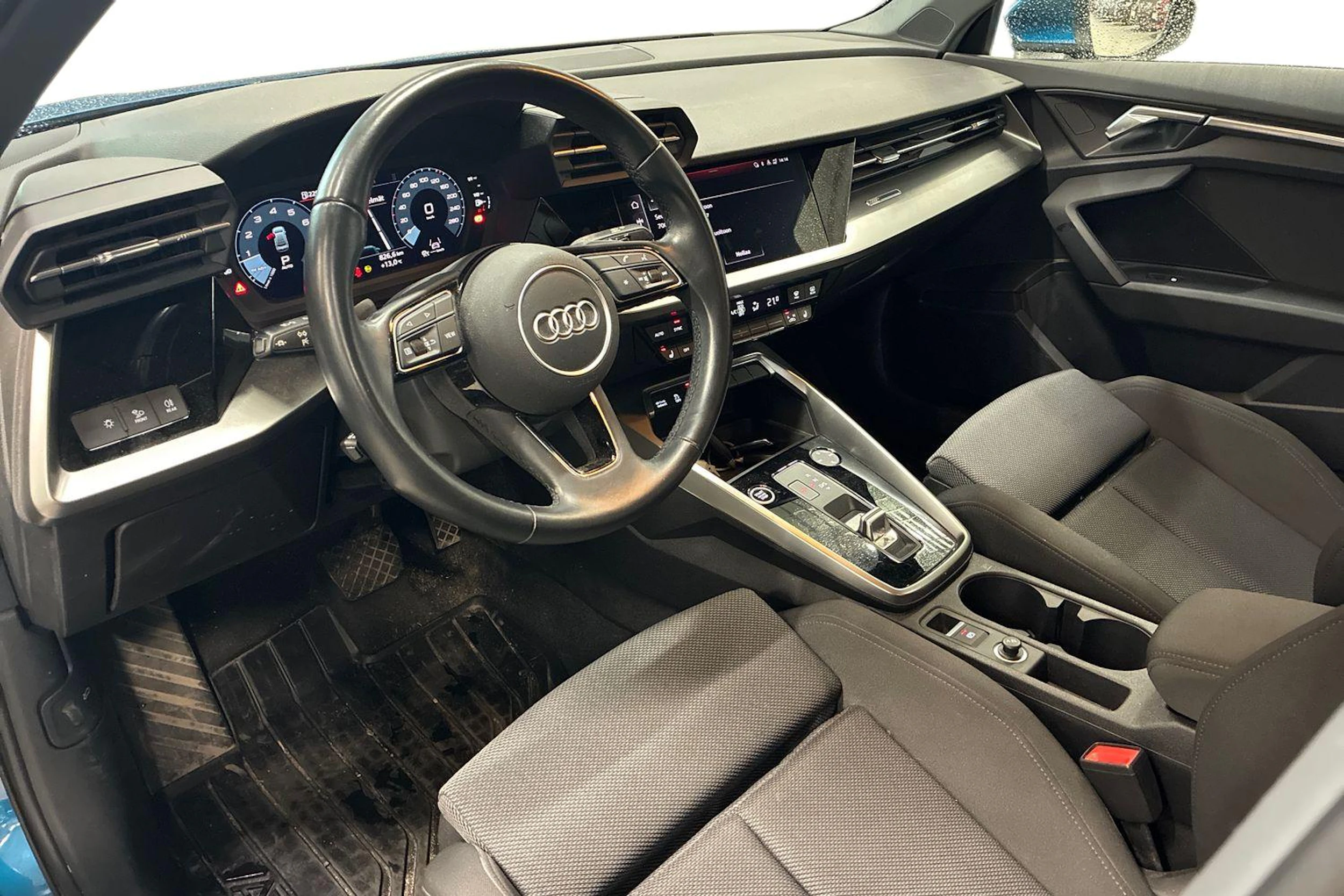 sininen Audi A3 2021 kuva 3.