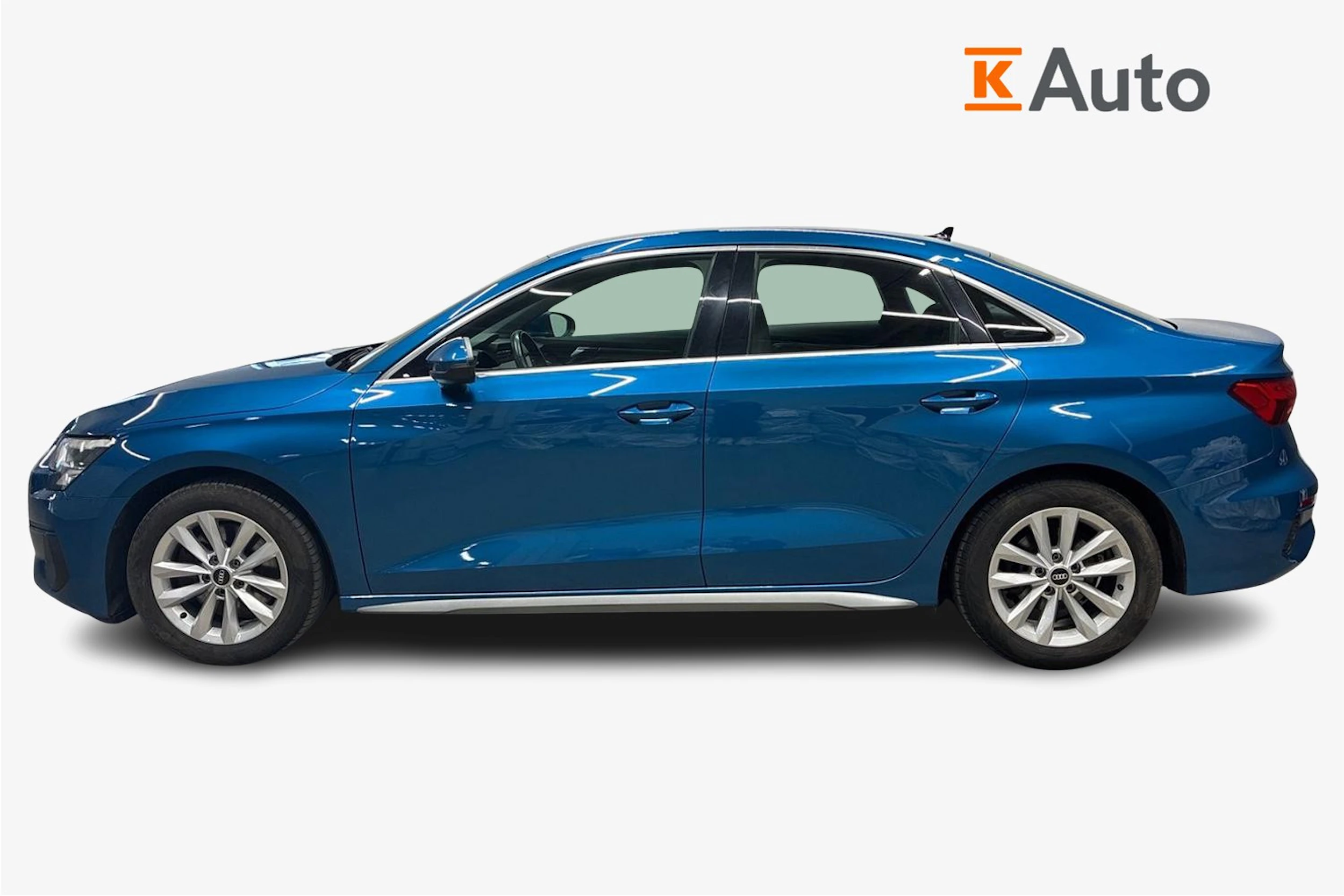 sininen Audi A3 2021 kuva 7.