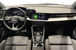 sininen Audi A3 2021 kuva 9.