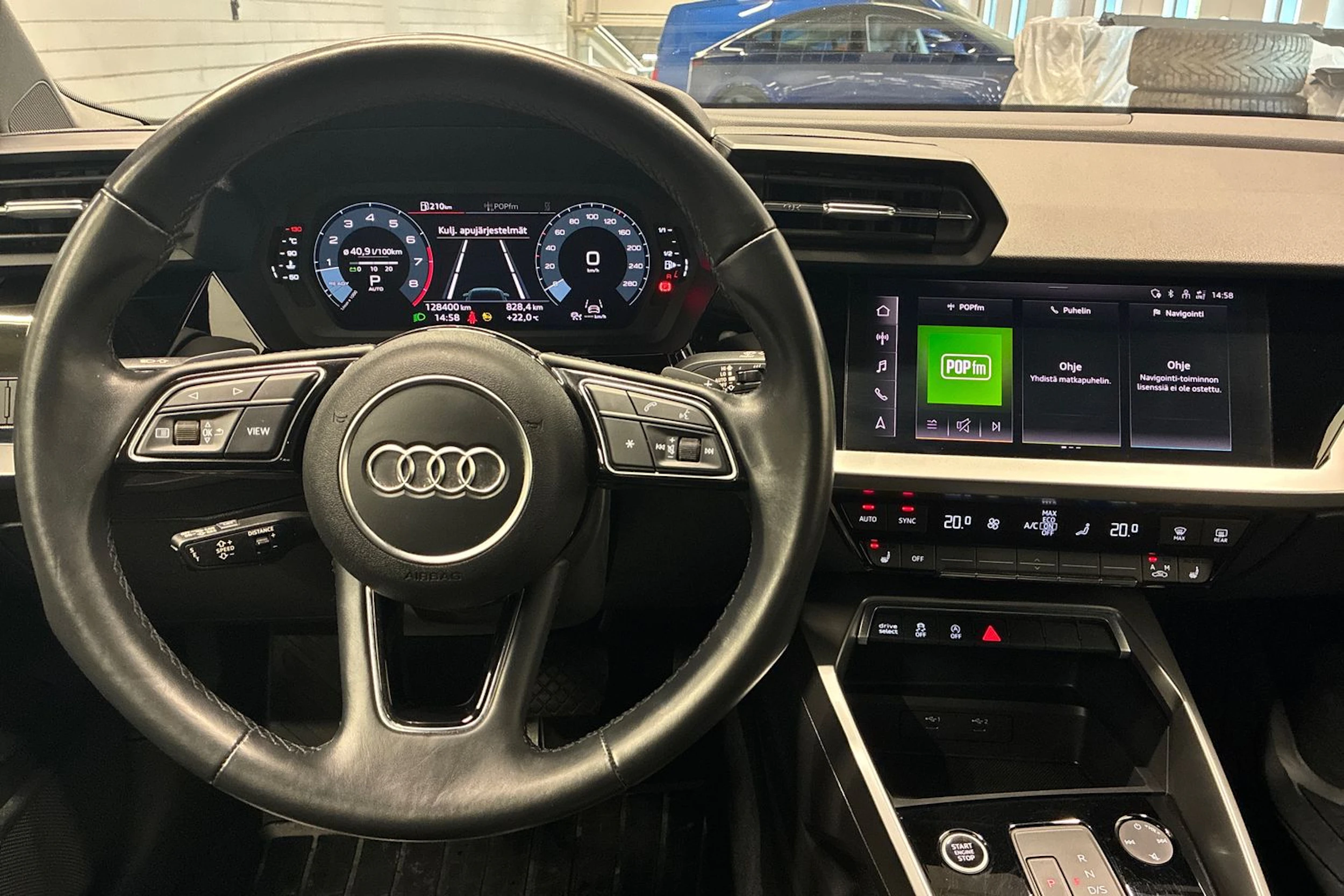 sininen Audi A3 2021 kuva 15.