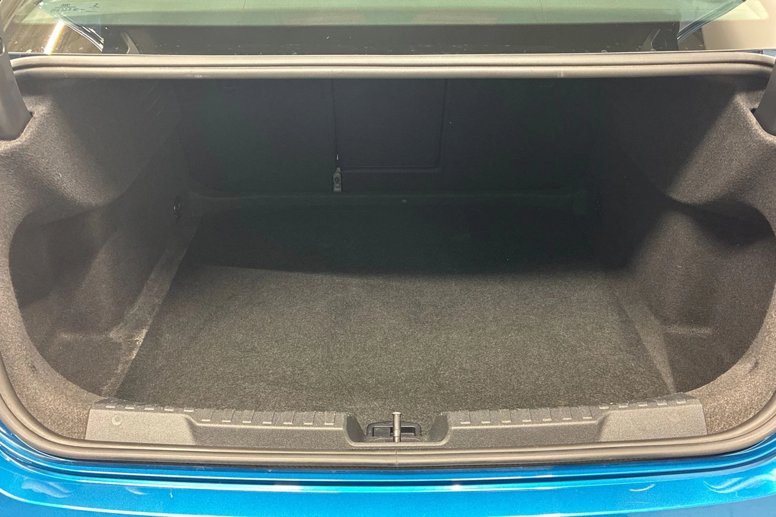 sininen Audi A3 2021 kuva 24.