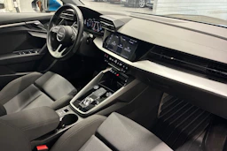sininen Audi A3 2021 kuva 26.