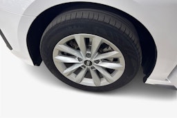 valkoinen Audi A3 2021 kuva 11.