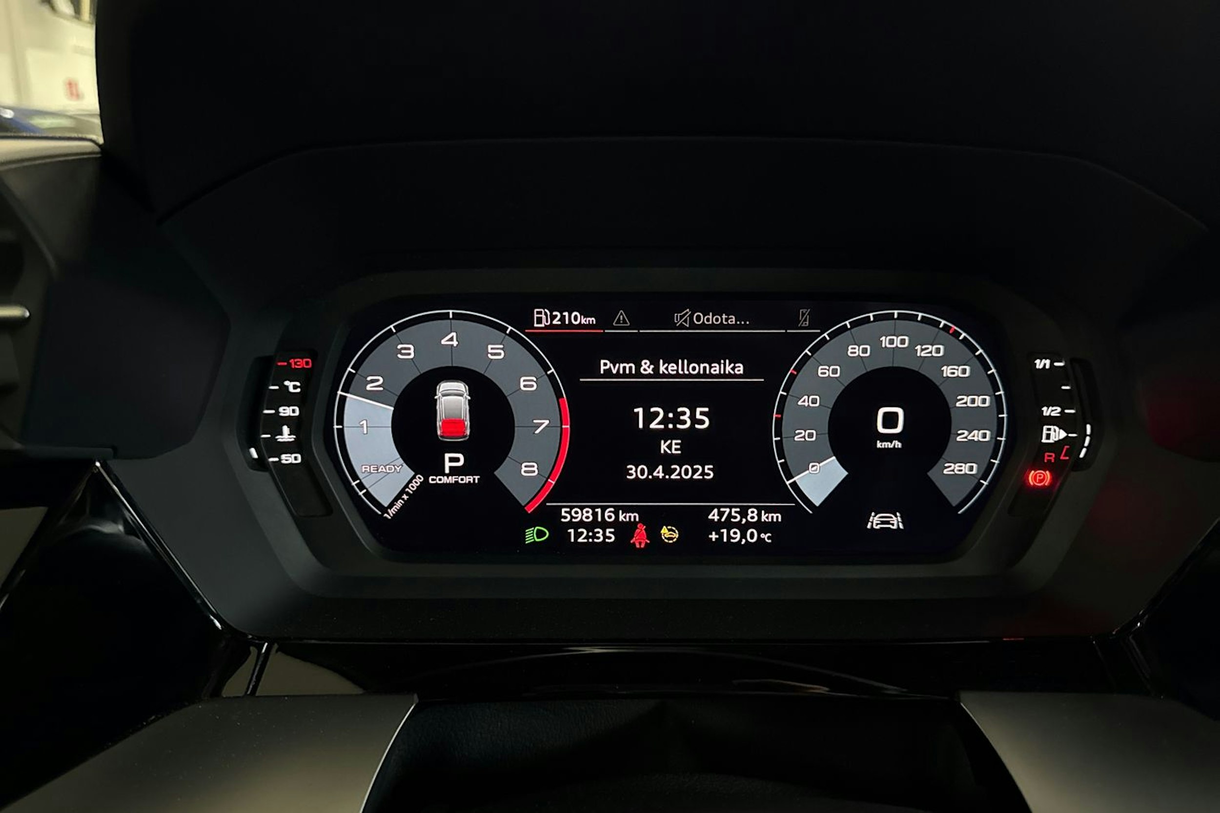 valkoinen Audi A3 2021 kuva 15.