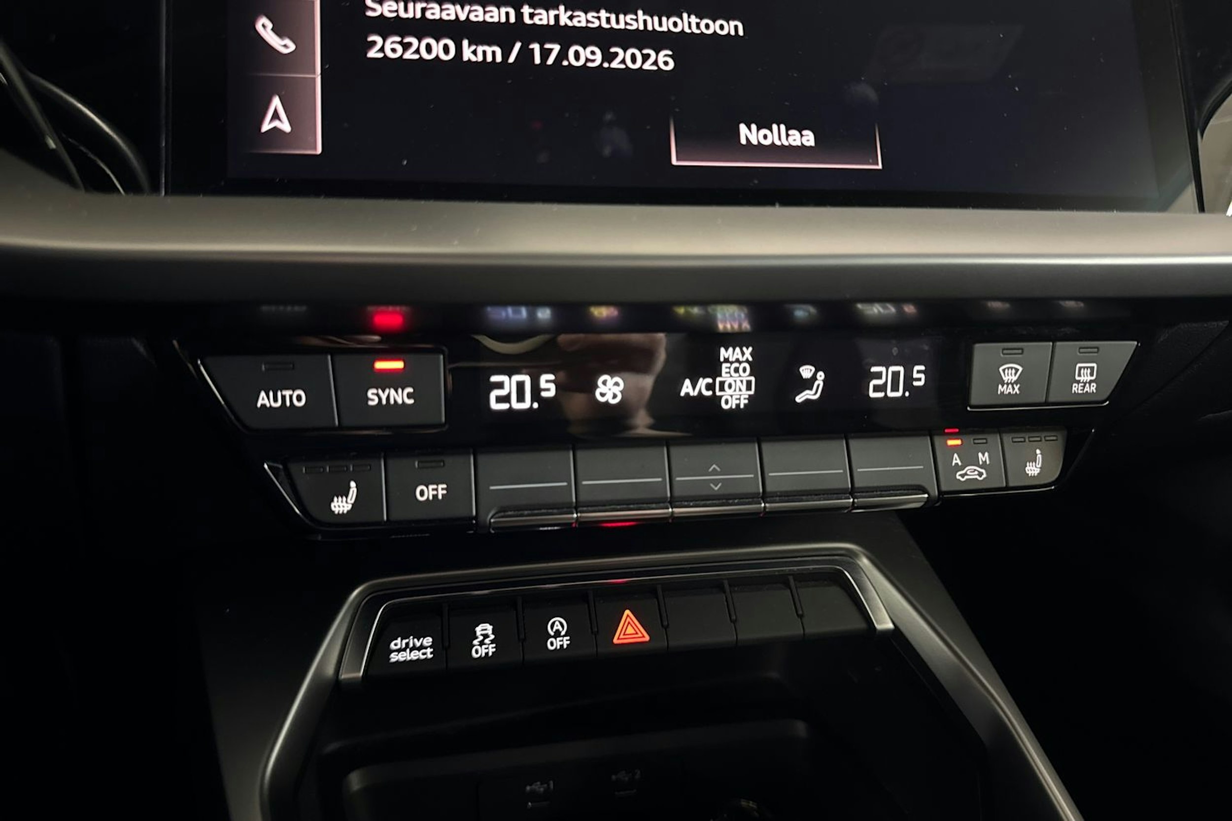 valkoinen Audi A3 2021 kuva 17.