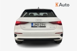 valkoinen Audi A3 2021 kuva 4.