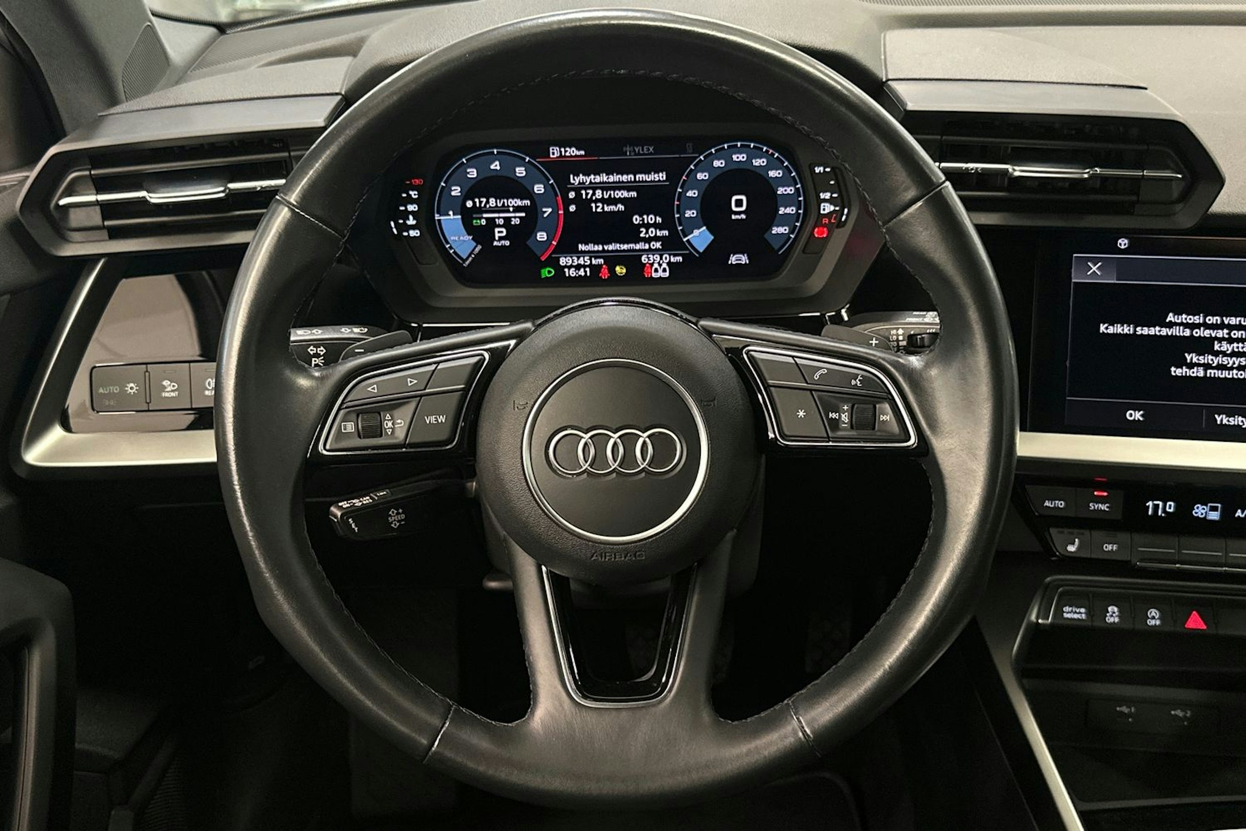 valkoinen Audi A3 2021 kuva 11.