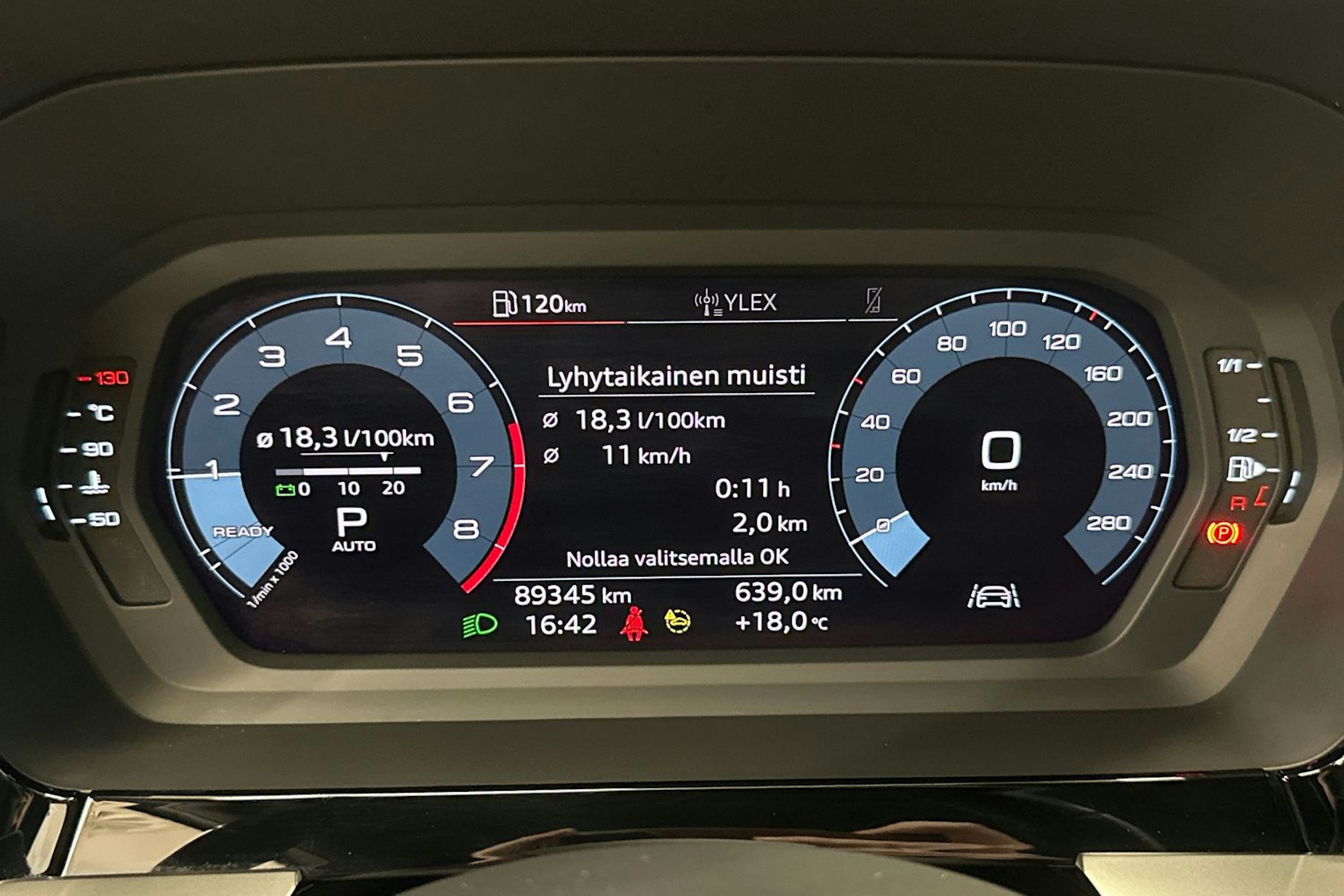 valkoinen Audi A3 2021 kuva 12.