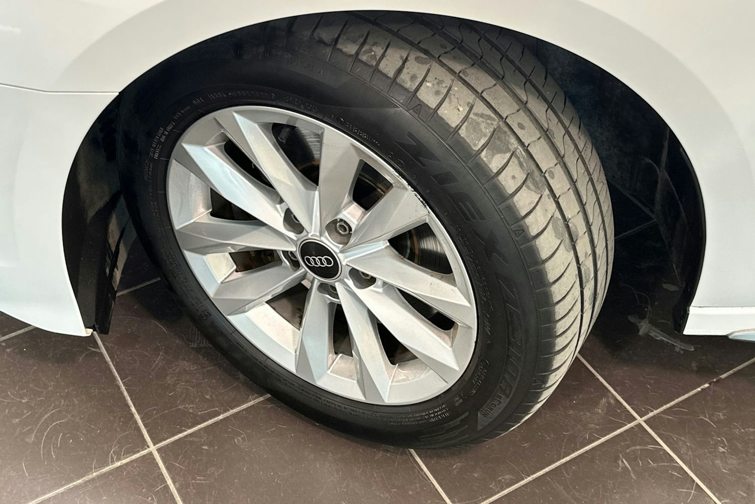 valkoinen Audi A3 2021 kuva 25.