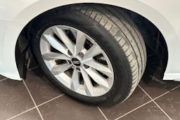 valkoinen Audi A3 2021 kuva 25.