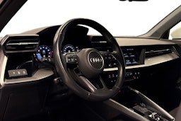 valkoinen Audi A3 2021 kuva 3.