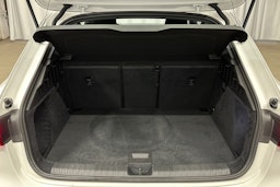 valkoinen Audi A3 2021 kuva 14.