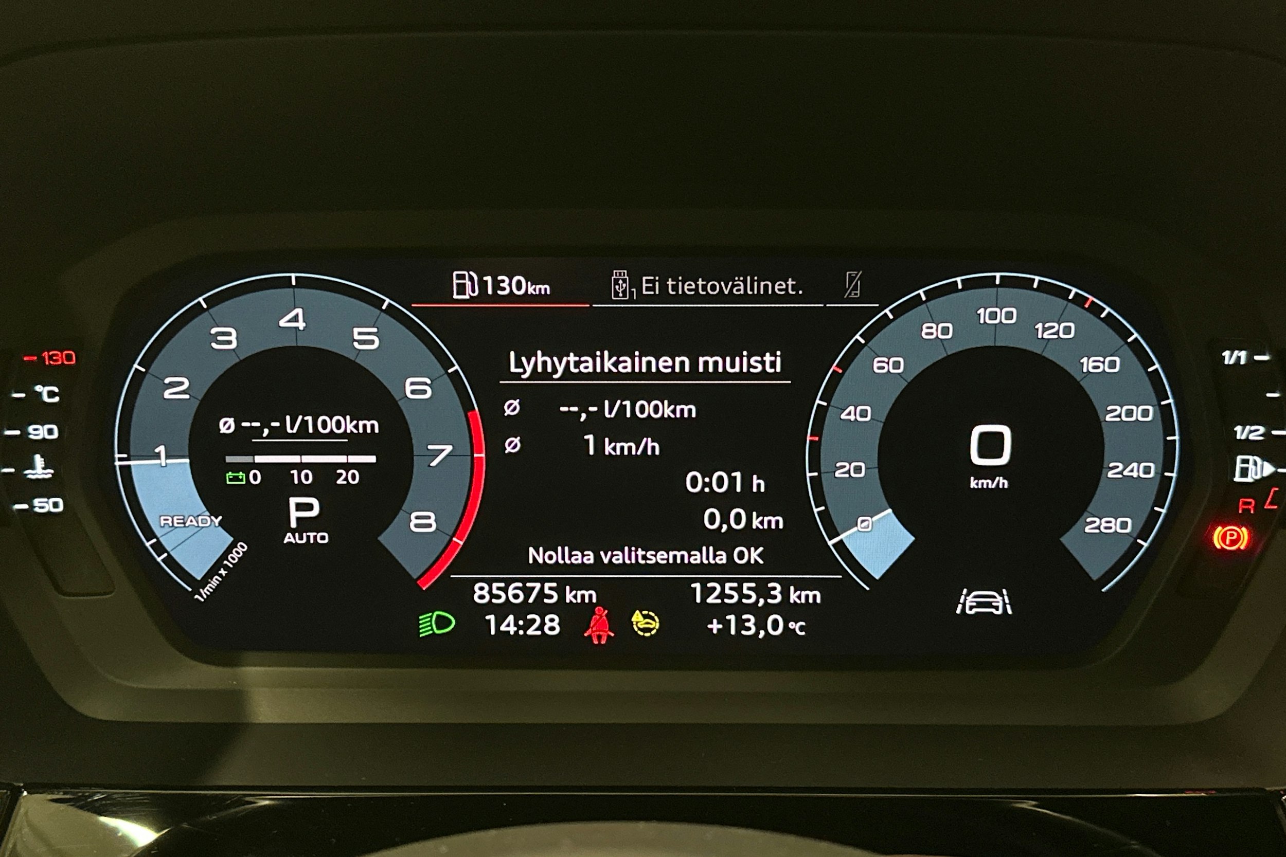 valkoinen Audi A3 2021 kuva 17.