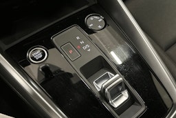 valkoinen Audi A3 2021 kuva 20.