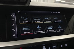 valkoinen Audi A3 2021 kuva 22.