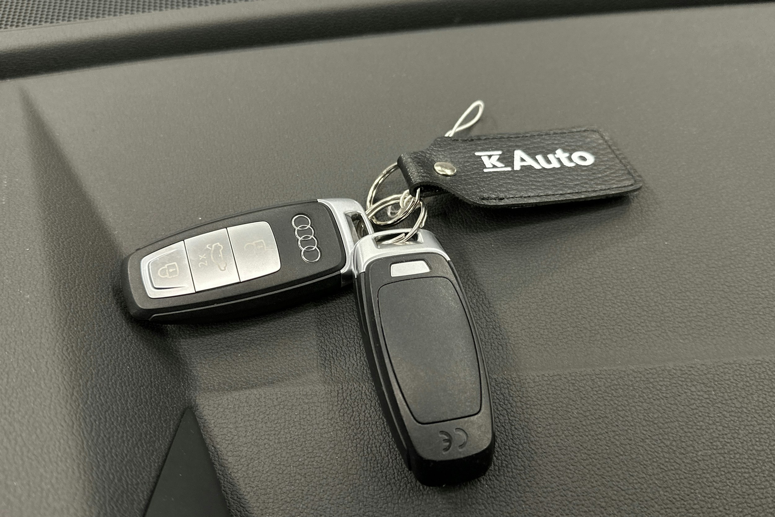 valkoinen Audi A3 2021 kuva 24.
