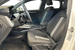 valkoinen Audi A3 2021 kuva 9.