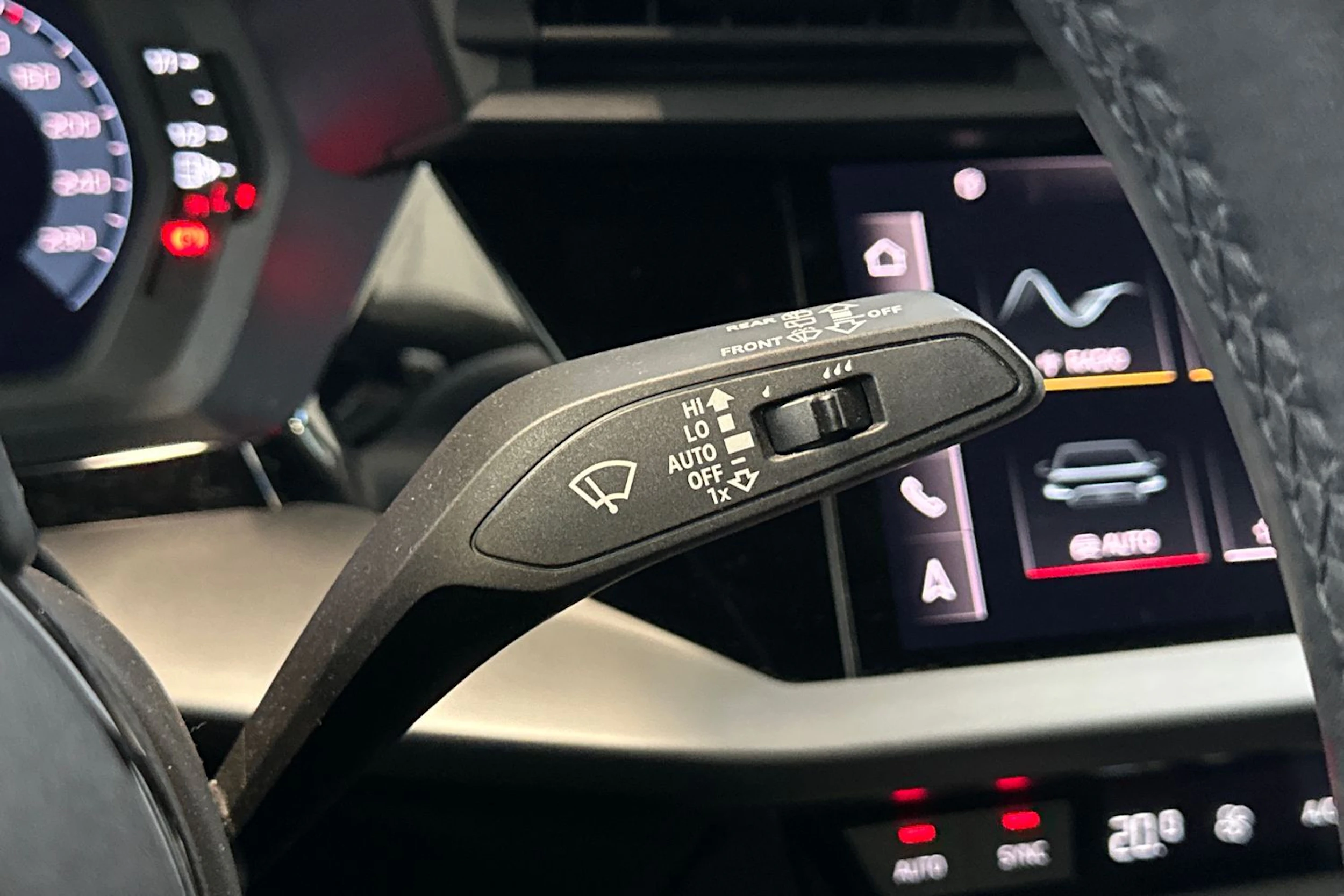 valkoinen Audi A3 2021 kuva 15.