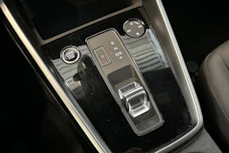 valkoinen Audi A3 2021 kuva 18.