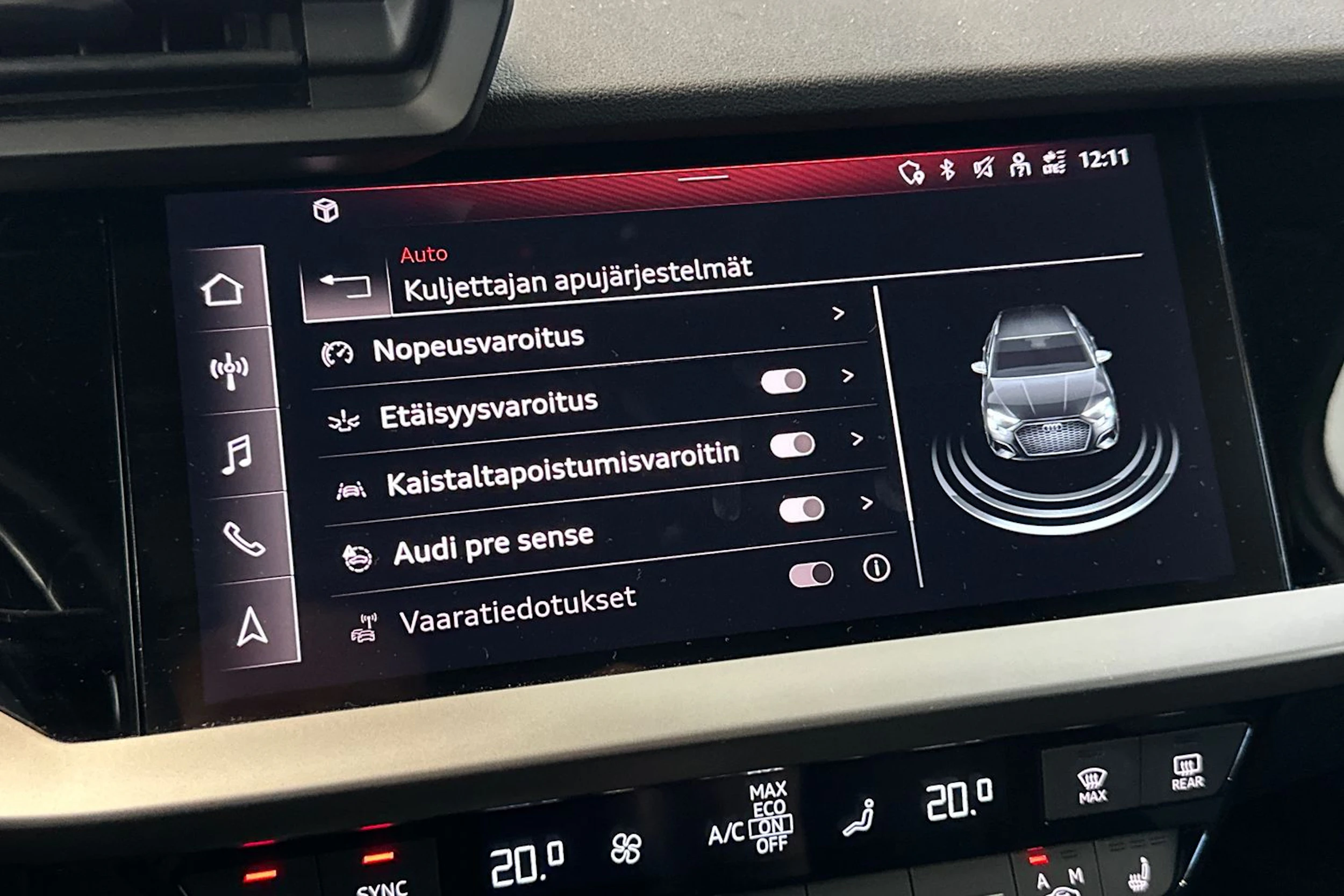 valkoinen Audi A3 2021 kuva 23.