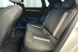 valkoinen Audi A3 2021 kuva 24.