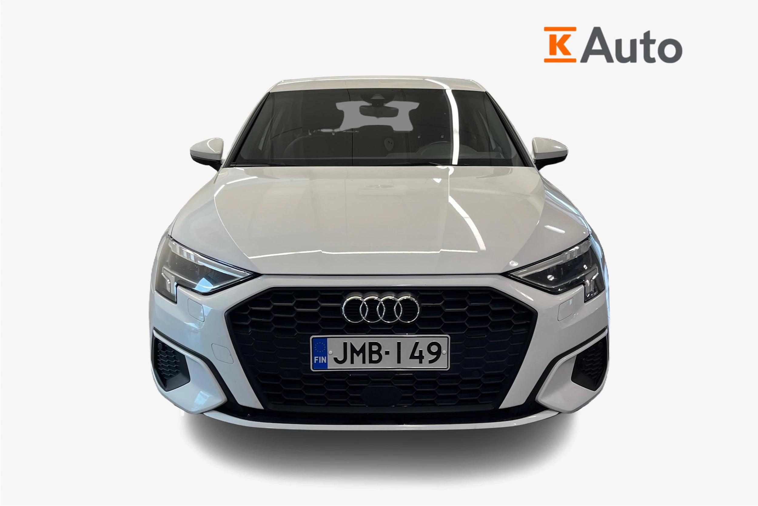 valkoinen Audi A3 2021 kuva 4.