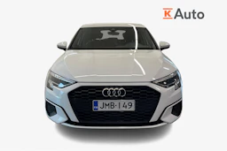 valkoinen Audi A3 2021 kuva 4.
