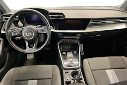 valkoinen Audi A3 2021 kuva 7.