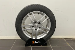 valkoinen Audi A3 2021 kuva 10.