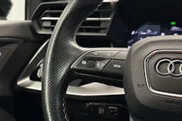 musta Audi A3 2021 kuva 17.