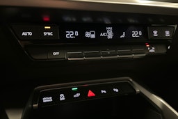 musta Audi A3 2021 kuva 27.