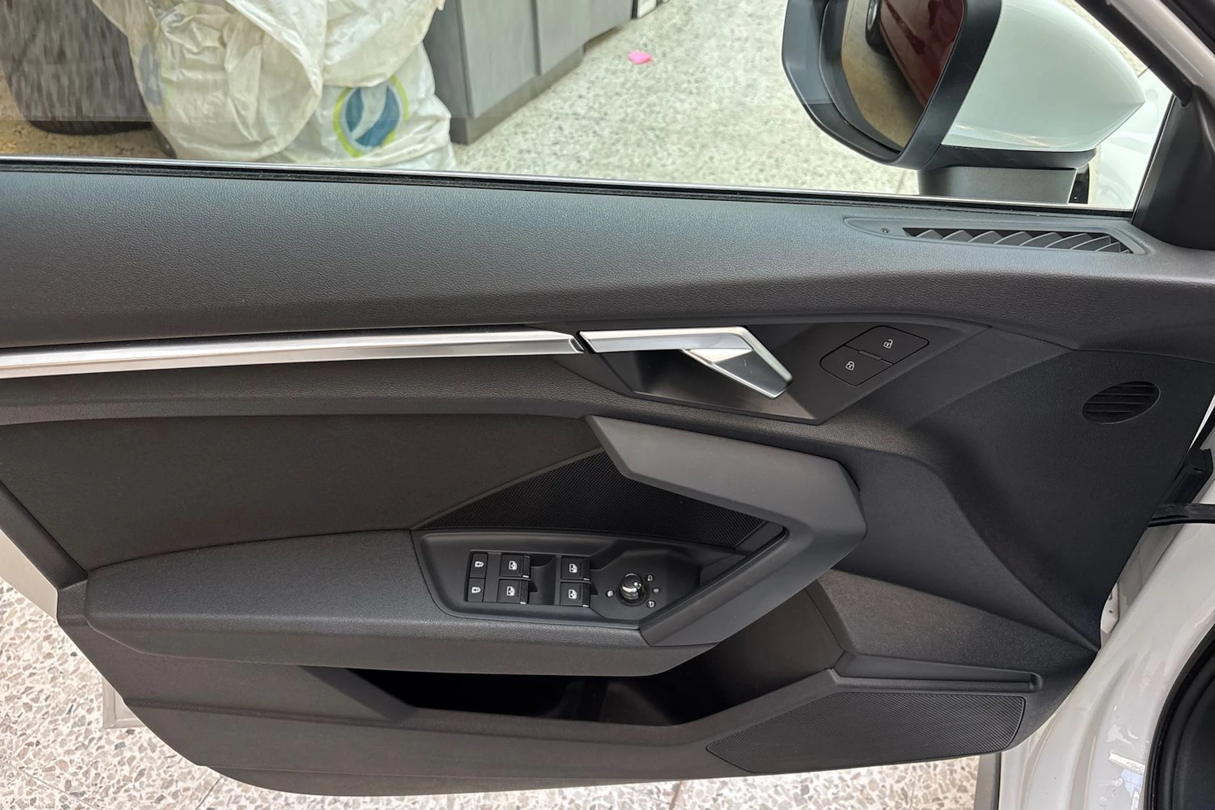 valkoinen Audi A3 2021 kuva 14.