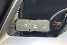 valkoinen Audi A3 2021 kuva 15.