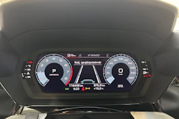 valkoinen Audi A3 2021 kuva 17.
