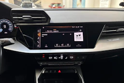 valkoinen Audi A3 2021 kuva 20.