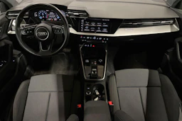 Valkoinen Audi A3 2021 kuva 7.