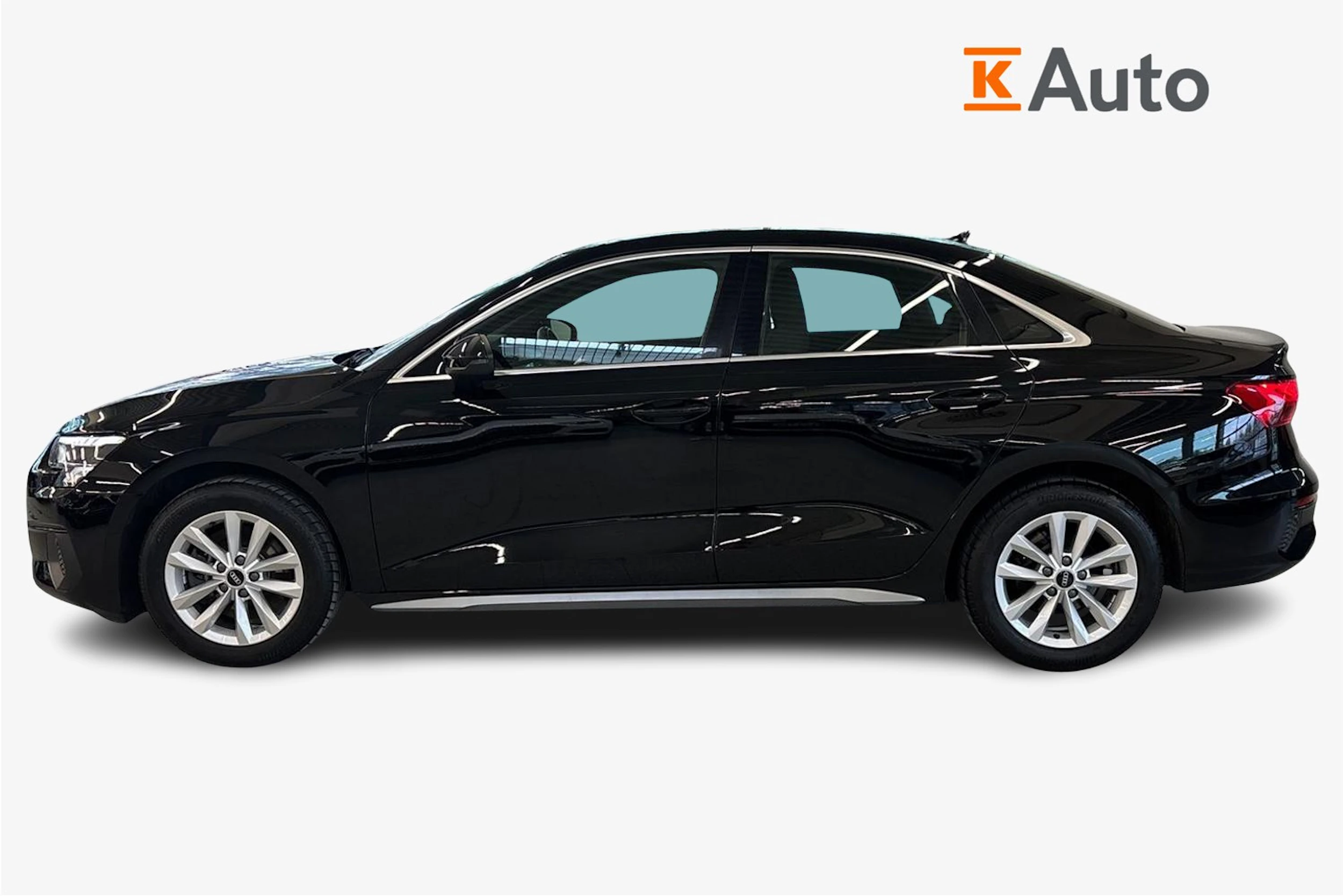 musta Audi A3 2021 kuva 5.