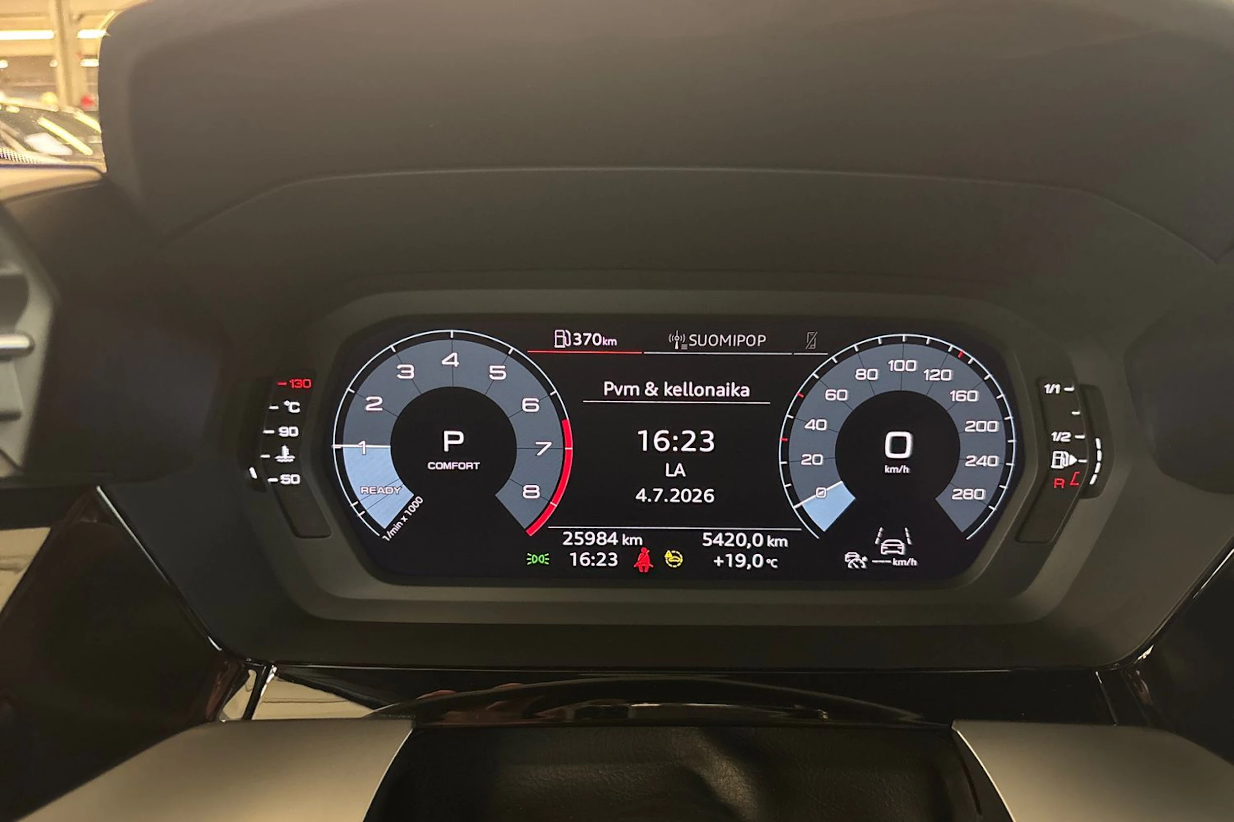 musta Audi A3 2021 kuva 11.
