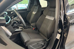 musta Audi A3 2021 kuva 17.
