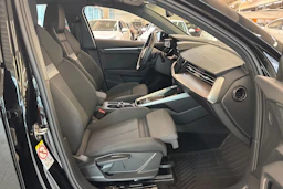 musta Audi A3 2021 kuva 18.
