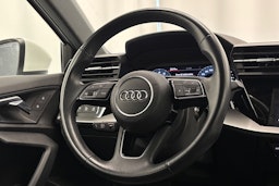 valkoinen Audi A3 2021 kuva 11.