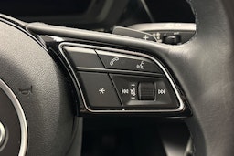 valkoinen Audi A3 2021 kuva 13.
