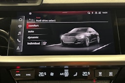 valkoinen Audi A3 2021 kuva 18.