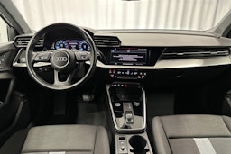 valkoinen Audi A3 2021 kuva 7.